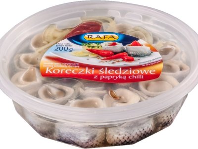 KORECZKI ŚLEDZIOWE Z CHILLI200G